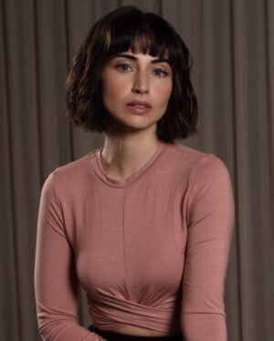 Dilan Gwyn Instagram - Can't say I miss the bangs, too much work. But the hairdo did have its moments...