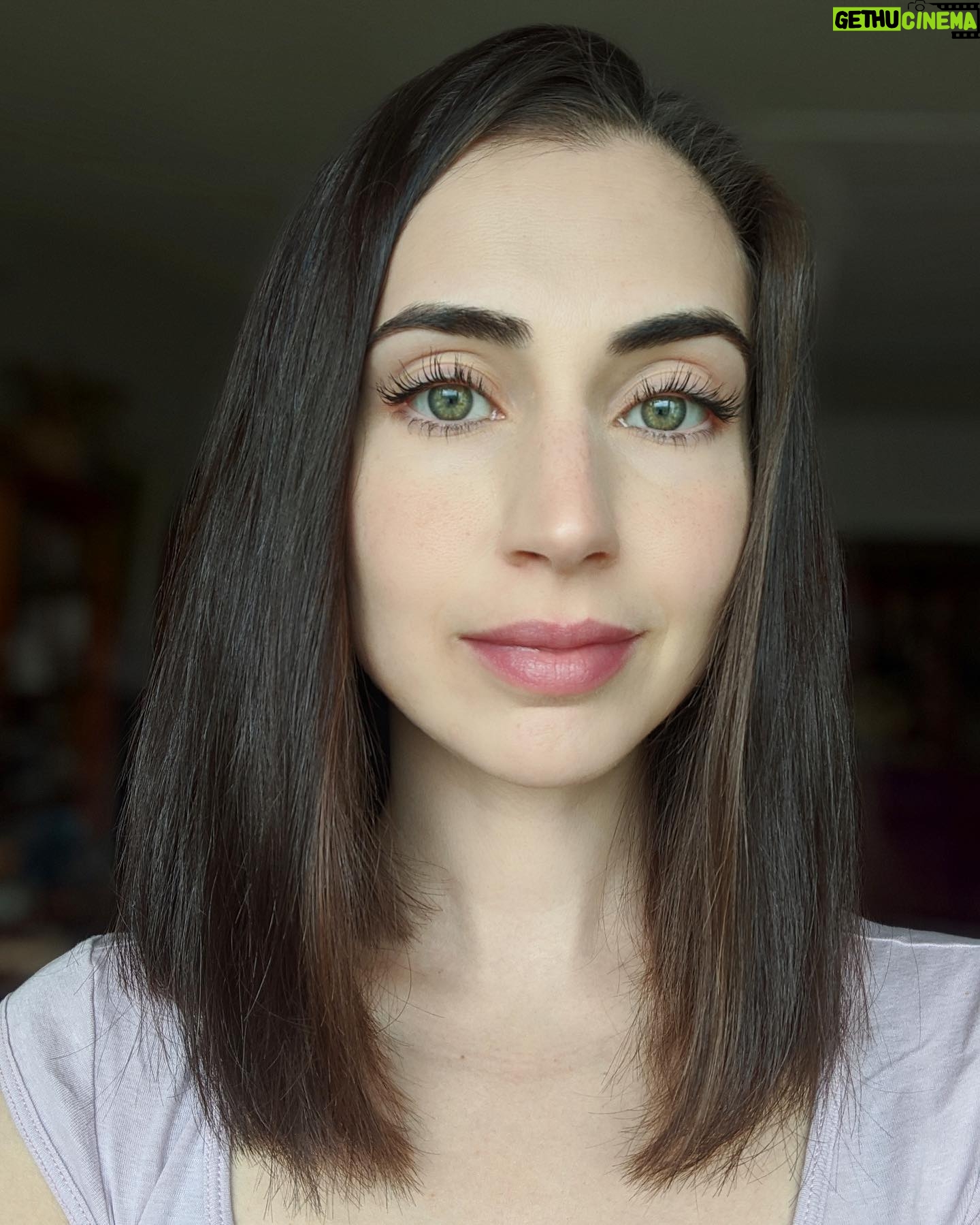 Dilan Gwyn - 2.6K Likes - Lighting is key.