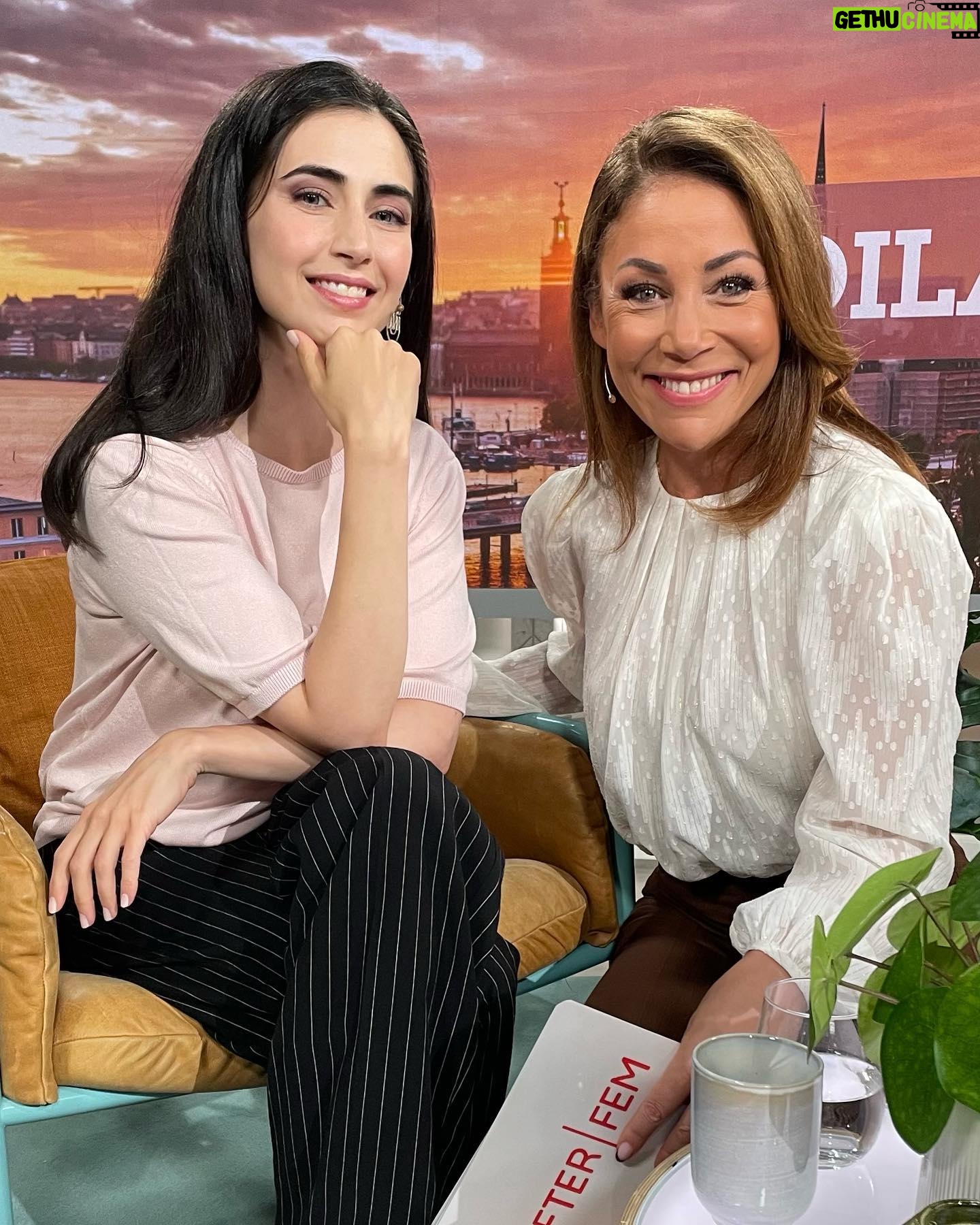 Dilan Gwyn - 0.9K Likes - Tack för ett fint snack @tildedepaula.
⠀
@efterfem