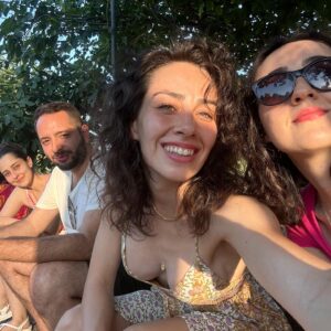 Dilara Aras Instagram - Kaliteli sohbet edebildiğim tüm canlılar burda🎈