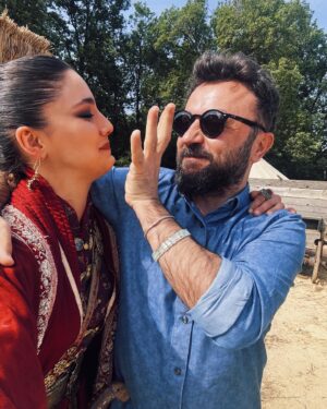 Dilin Döğer Instagram - Addio bellissimo Süreyya..🪭🌹⚔️🏹
Ben de sizi çok sevdim! 🤍
Sağlıkla🤍