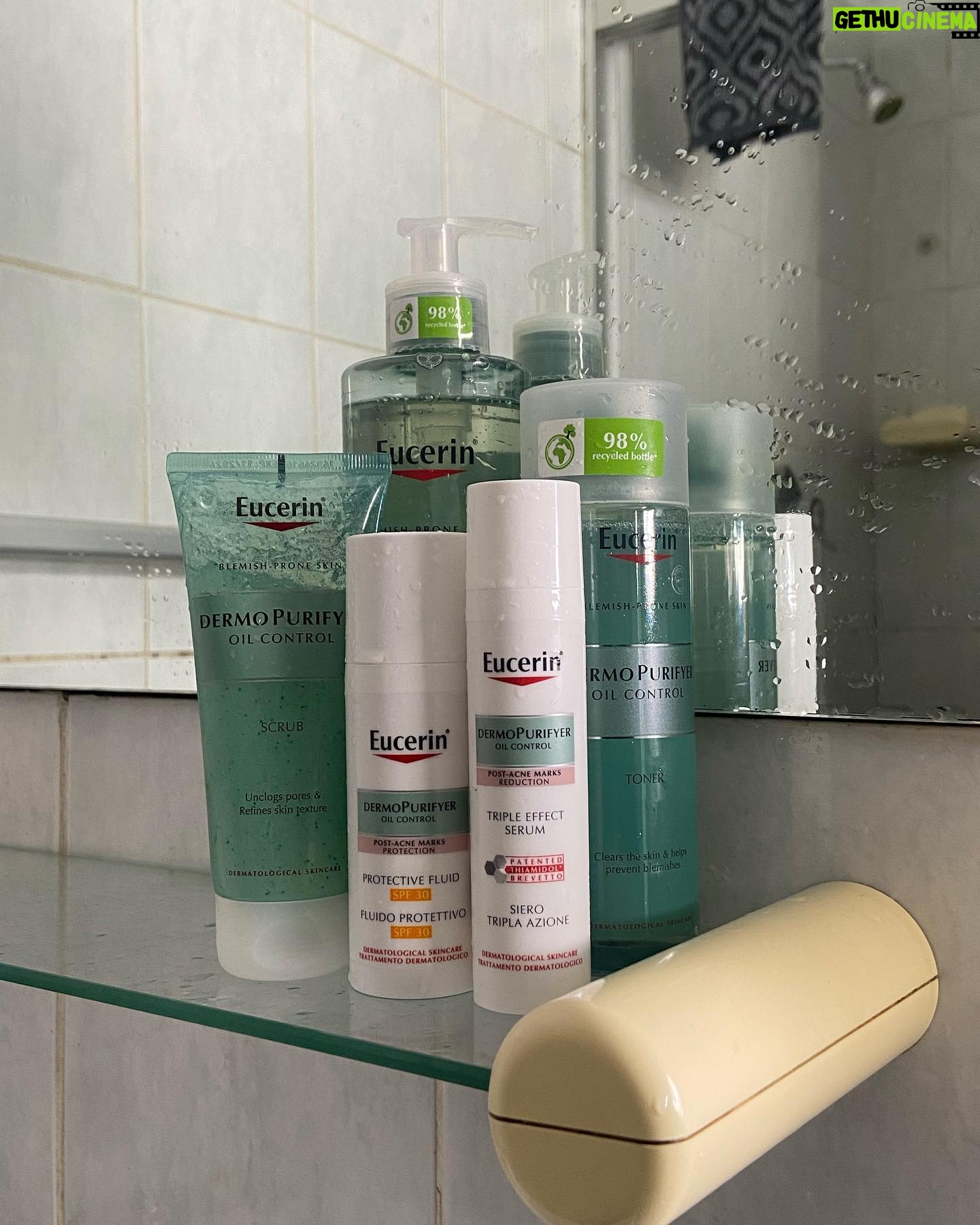 Dillon Windvogel - 8.1K Likes - Let’s talk “Patented Thiamidol” 📖.
The @eucerin_sa Triple Effect Serum contains Patented Thiamidol which is the #1 & best ingredient against dark marks 🥇.Thiamidol targets the root cause of dark marks to help prevent & reduce their appearance.
Just know that it makes your skin not only look amazing but feel amazing as well! An all in all amazing product that does wonders for your skin ,loved by not only Dermatologists but consumers as well 🙌🏽. Make sure to get yours now!! 😉
#thiamidol #patentedthiamidol #darkmarks #darkspots #postacnemarks #antimark #antiblemish #lifechanging #AD