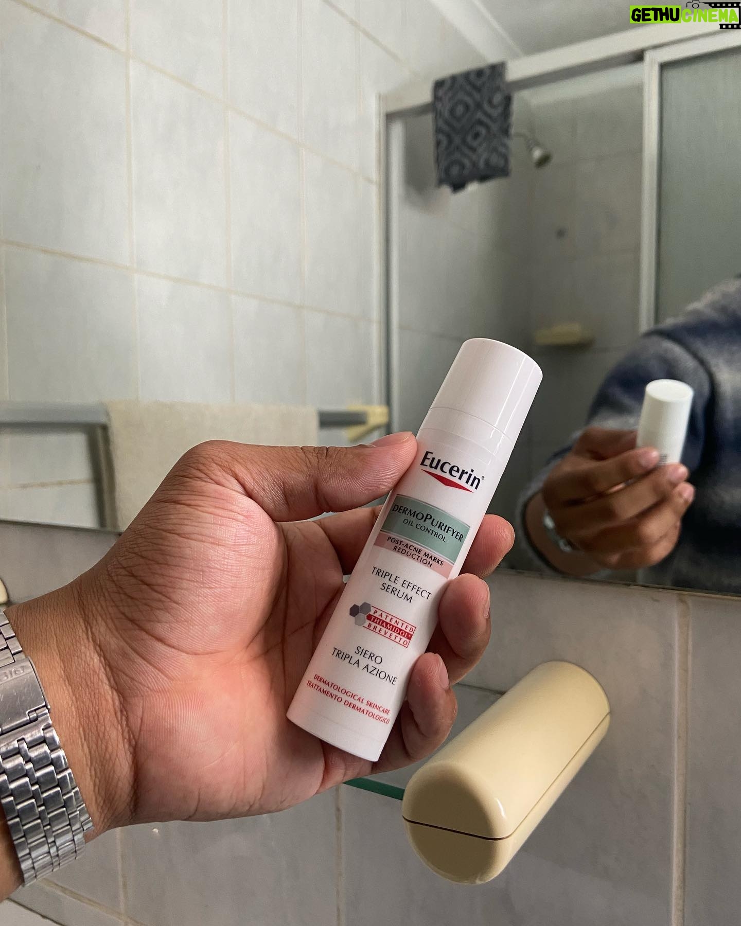 Dillon Windvogel - 8.1K Likes - Let’s talk “Patented Thiamidol” 📖.
The @eucerin_sa Triple Effect Serum contains Patented Thiamidol which is the #1 & best ingredient against dark marks 🥇.Thiamidol targets the root cause of dark marks to help prevent & reduce their appearance.
Just know that it makes your skin not only look amazing but feel amazing as well! An all in all amazing product that does wonders for your skin ,loved by not only Dermatologists but consumers as well 🙌🏽. Make sure to get yours now!! 😉
#thiamidol #patentedthiamidol #darkmarks #darkspots #postacnemarks #antimark #antiblemish #lifechanging #AD