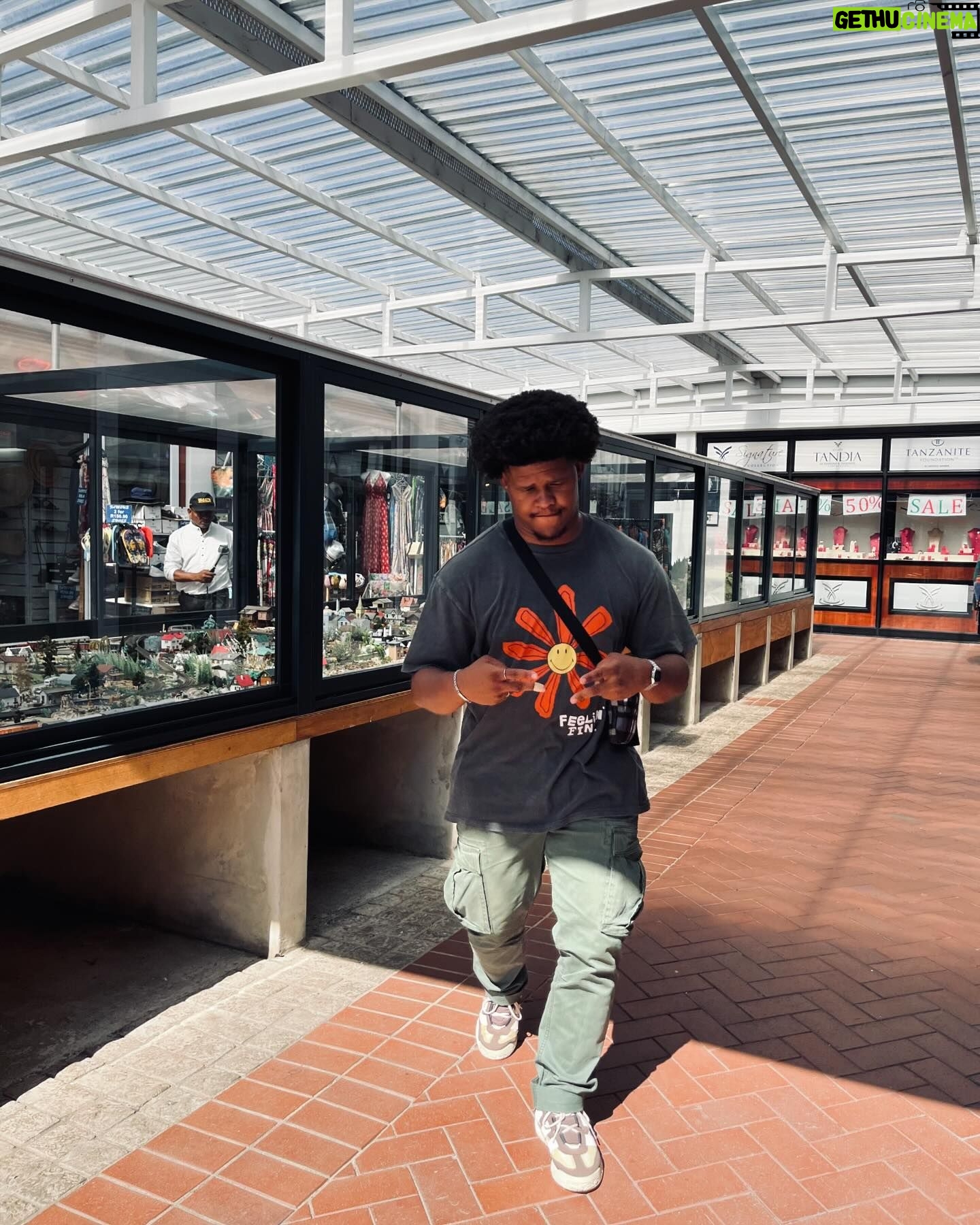 Dillon Windvogel - 6K Likes - Vol 12 - Knysna ⛵️📍
#DillonTravels #AllglorytoGod