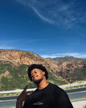 Dillon Windvogel Instagram - Vol 15: Oudtshoorn 🏜️📍

#DillonTravels #AllglorytoGod