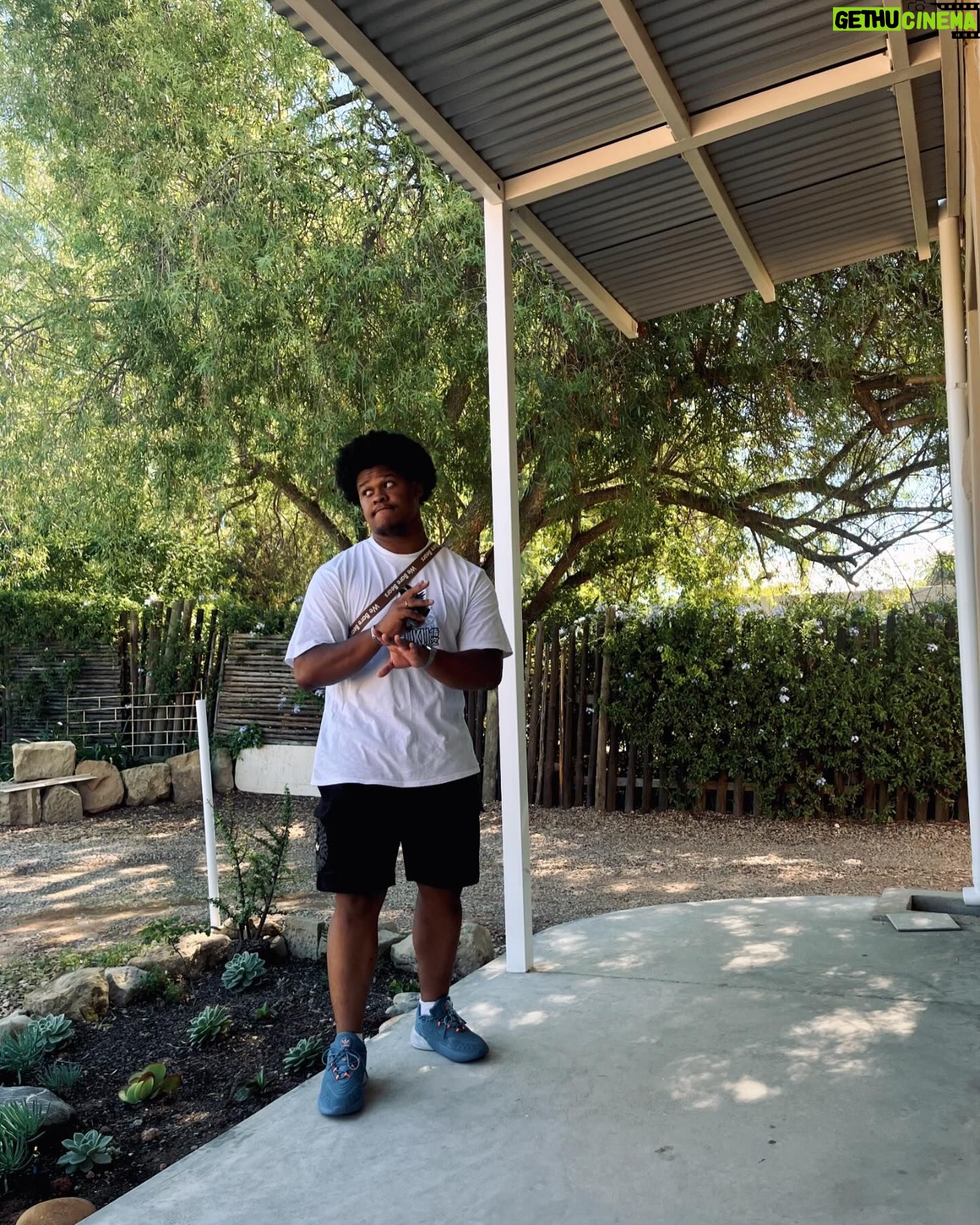 Dillon Windvogel - 13.1K Likes - Vol 15: Oudtshoorn 🏜️📍
#DillonTravels #AllglorytoGod