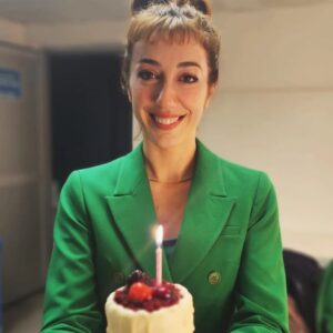 Dilşah Demir Instagram - @tiyatro.dan doğum günü pastası 🤍