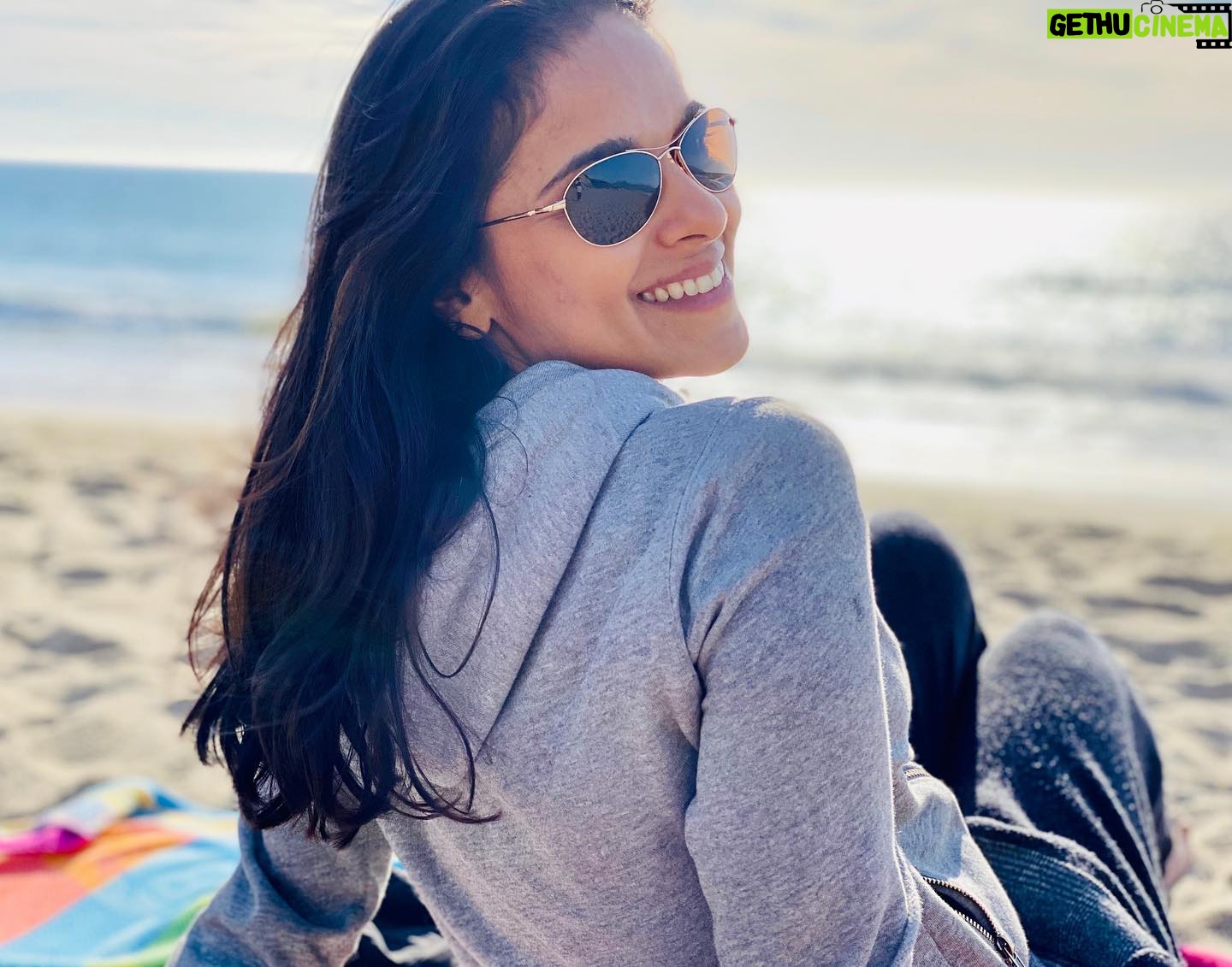 Dilshad Vadsaria - 818 Likes - Pit stop