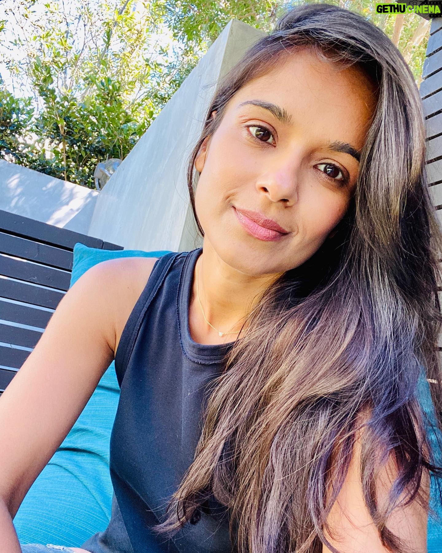Dilshad Vadsaria - 2K Likes - Itās Tuesday yāall. #sendinglove ā¤ļø