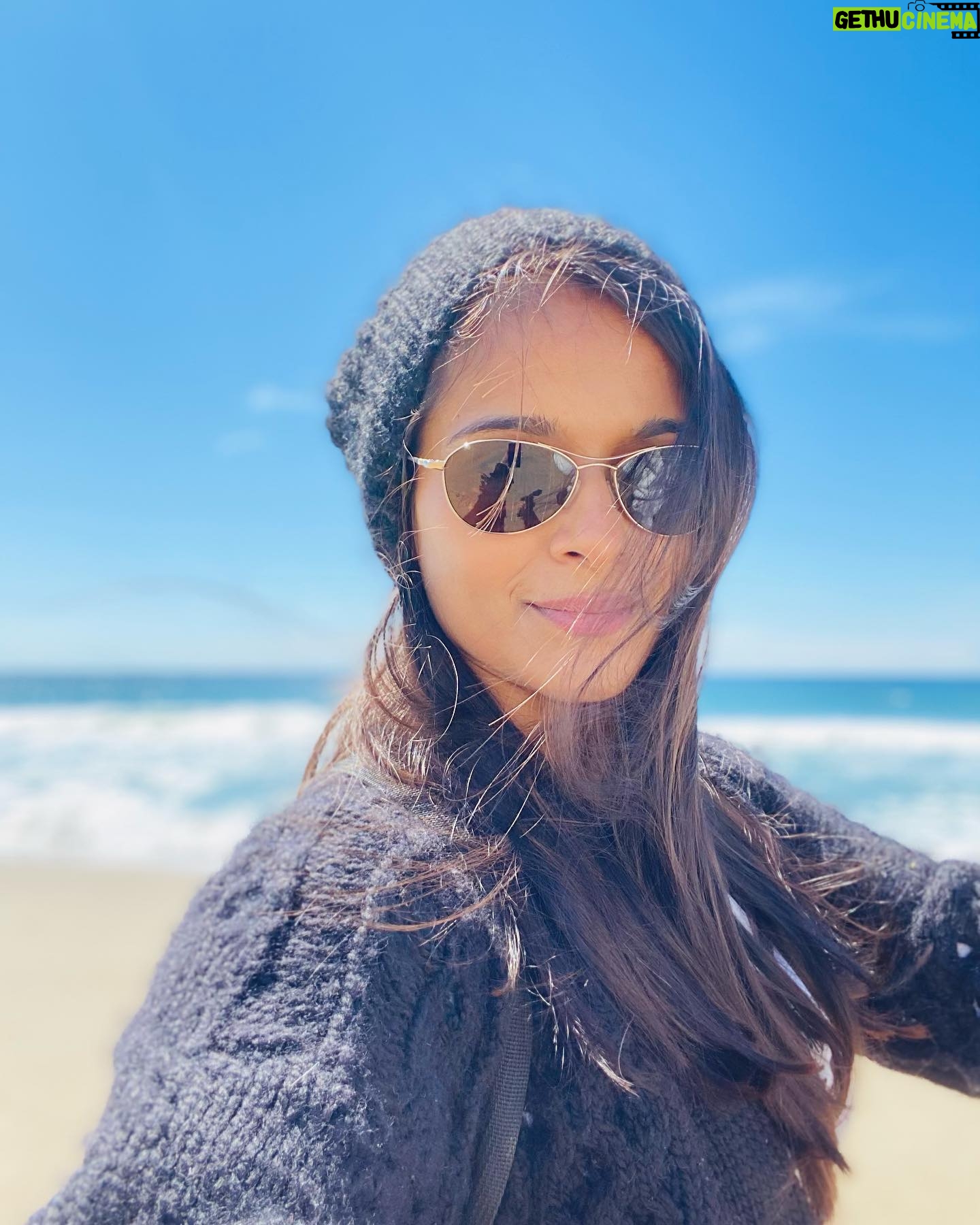 Dilshad Vadsaria - 1.3K Likes - Clearly at a selfie overkill here...but this is literally the only time I leave my house. #winterbeachdays