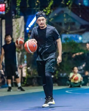 Dimas Aditya Instagram - Maen nomer 2  yang penting gaya aja dulu 😎🤣