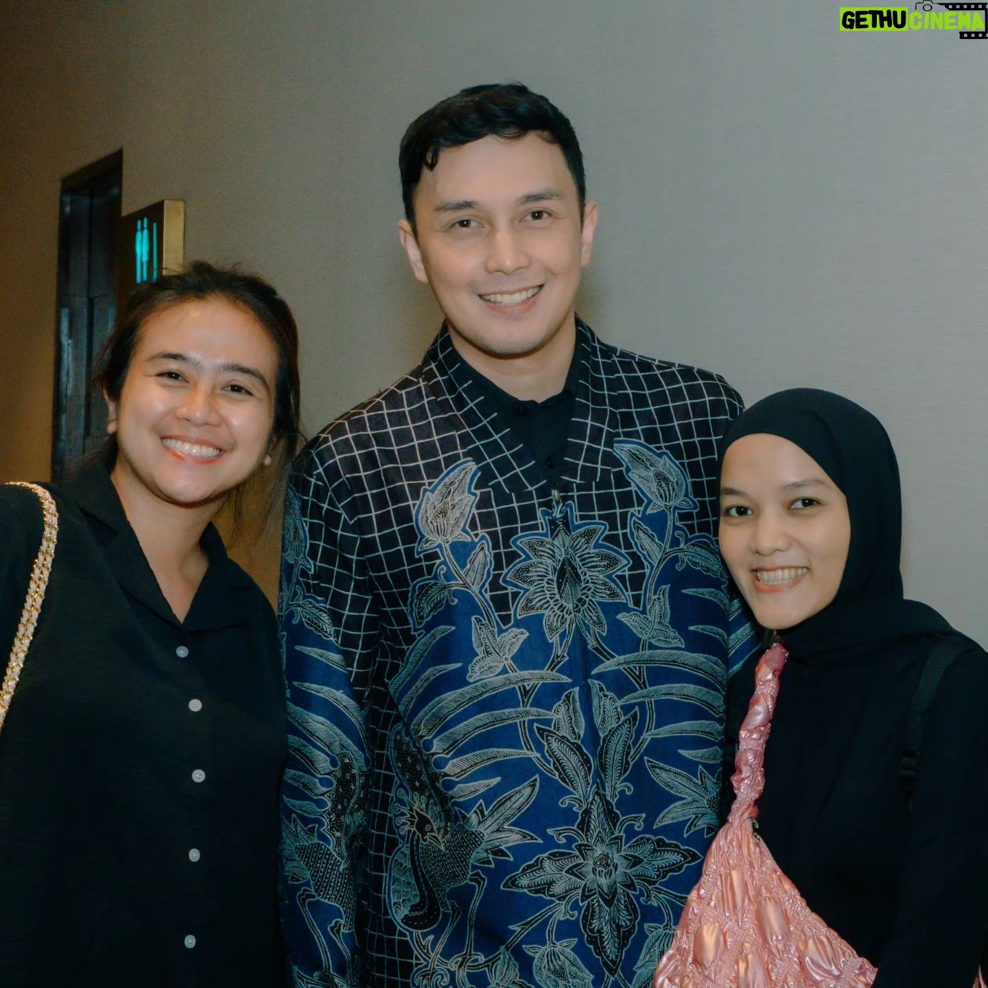 Dimas Aditya - 895 Likes - At the Premier Sinden Gaib
I'm wearing @iwantirta_batik
Styled by @hagaipakan & @assyifanrl
📸 @ikhsanprastowo
Film Jagat Alam Gaib : Sinden Gaib produksi @starvisionplus akan tayang 22 Februari 2024 di bioskop-bioskop Indonesia. Selamat Menonton.