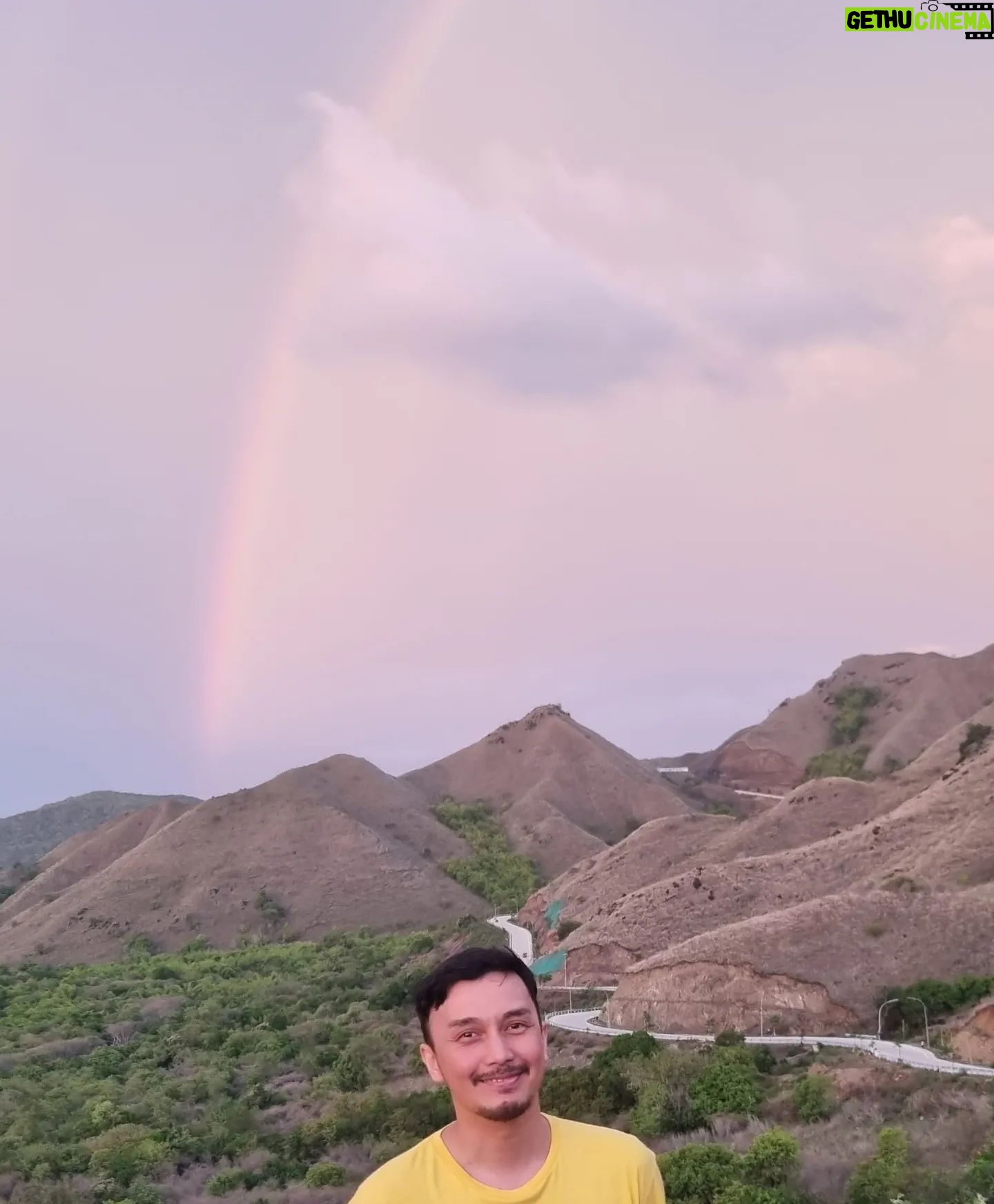 Dimas Aditya - 747 Likes - Liat viewnya jangan sayanya