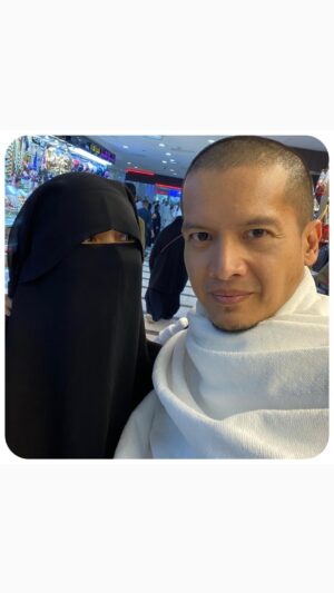 Dimas Seto Instagram - Moment 12 tahun terulang lagi, semoga dosa2 ikut berguguran, seperti helaian helain rambut yg berguguran 😊