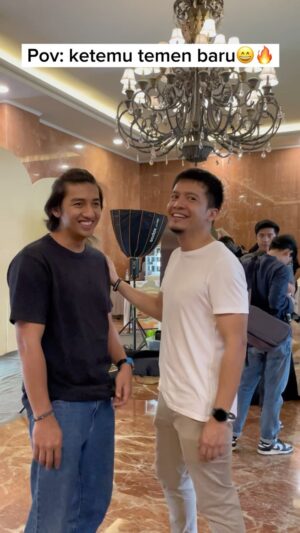 Dimas Seto Instagram - Beda ketemu teman  baru  dan lama, teman baru ngomong yg happy2, temen lama ngomong beban hidup 🤪