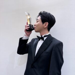 DinDin Instagram - 2023 Asia Artist Awards IN THE PHILIPPINES 💛 #Salamat #🇵🇭 #2023AAA