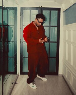 Dino James Instagram - 🦖🦖🦖
📸 @kapil_khilnani 
Styled by @aviksha.s 
Hair by @bugz_hairmafia 
💎- @dripproject.co

@mtvhustle @mtvindia @kaanphodmusic