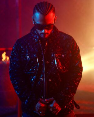 Dino James Instagram - Level up 🔥
@iamgd47 @sharkandink @defjamindia 
#purnaswaraj 
📸 @kapil_khilnani 
Styled by @aviksha.s 
Makeup @im.swapnil @manish_makeover 
Hair by @bugz_hairmafia @helena_hair_stylist