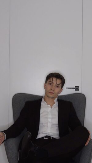Diogo Costa Instagram - Suit without a tie ♠️