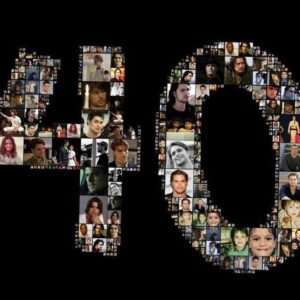 Diogo Morgado Instagram - É hoje. Nunca liguei muito ao dia de aniversário mas... ao longo do tempo acabamos sempre por pensar em eventos que acontecerão no futuro e que nessa altura serão celebrados de forma diferente e de uma forma especial. Hoje é esse dia, e é especial sim, mas muito diferente do que alguma vez imaginei. 
Há muitos anos que tenho o privilégio de passar o meu aniversário a fazer o que mais amo... a contar histórias. 
Hoje testemunho a história de tudo o que estamos a viver e não querendo voltar a projectar um futuro que pode não acontecer, hoje só quero mesmo uma coisa... Estar grato