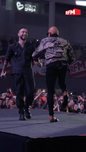 Diogo Piçarra Instagram - Nunca é tarde para reviver este momento único numa noite incrível! 🥰

@diogopicarra e @pedro.abrunhosa nos PRÉMIOS RFM 🔥