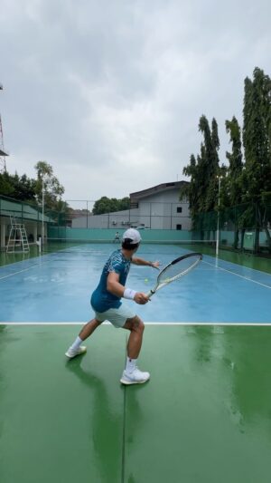 Dion Wiyoko Instagram - Ujan ya gak masalahh😅