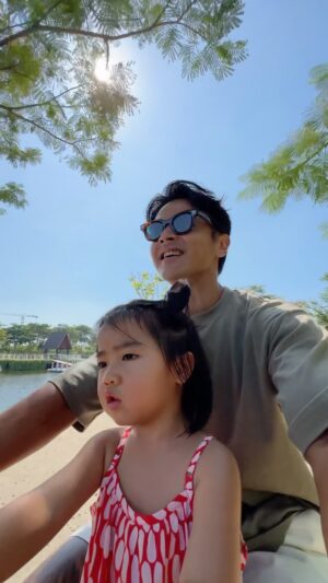 Dion Wiyoko Instagram - Just the two of us🤍

No mama no sus, bener-bener Qtime sama GG. Super happy!
