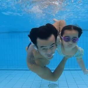 Dion Wiyoko Instagram - 🩵🩵

Video: @aquaticbabyid