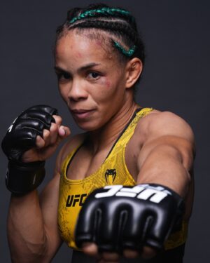 Dione Barbosa Instagram - A bruxa tá solta! 🔥
The witch is loose!🇺🇸
#ufc #fightweek #ufc303 #mma #lasvegas #noexcuses 
#witch #dionebarbosa #judo #bjj #adcc