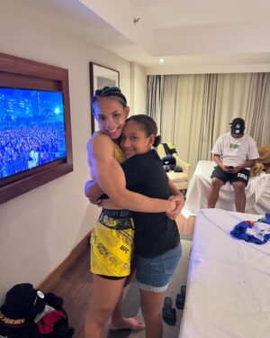 Dione Barbosa Instagram - 08 de Maio.
Meu melhor presente, parabéns pra mim 💛 🎉🥳🎂
#happybirthdayDidi #hbdaygirl #felizaniversario