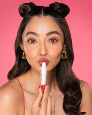 Diti Saha Instagram - Cute Fit Day 🙃 For @dotandkey.skincare campaign!!