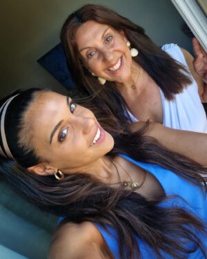 Diva O'Branco Instagram - Random rolling to the feed 🩵