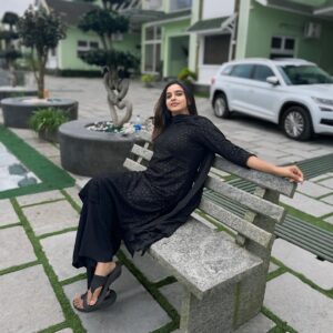 Divya Ganesh Instagram - #vagamondays 
#divyaganesh