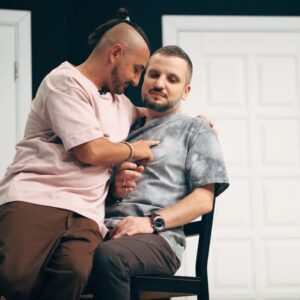Dmitriy Pozov Instagram - Сфоткался с Сережей. Че вы там? Какие планы на неделю?