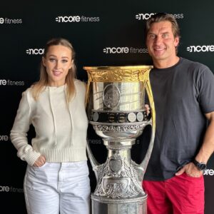 Dmitriy Yashankin Instagram - ВЗЯЛ КУБОК 🏆🔥🔥🔥

Ме- та- ллург !!! Я- ков-лев !!!

Егор Яковлев , дружище , красавчик, умница , лидер , мужчина , пример, эталон !!!

Капитан команды победителя
 сезона КХЛ 2023-24 
Магнитогорский Металлург @yak44 
Устроил шикарный праздник для друзей в честь победы и привез Кубок Гагарина в клуб @encorerus , где мы тренируемся в межсезонье. 🏆

Кстати, сказать , Ксюха болела за Металлург😅
хотя я болею за ЦСКА, не много за Спартак и в общем то за все команды , где играют пацаны с которыми мы тренируемся летом 😂

Надеюсь в НХЛ выиграет Флорида , потому что летом мы не много тренировались с @dkuli7 и ходили в гости к @sergeibobrovsky ☺️
И желаем удачи Никите @greba71_ в Торонто , может когда нибудь, привезёт Stanley Cup 😉

Хочу заметить , что вот Егор сам офигенный ! Ну вот прям классный . Прям суперский ! 
И вокруг него собираются очень хорошие, приятные , добрые , порядочные и красивые люди !!!
Беру пример , учусь и восхищаюсь .дай Бог здоровья и новых побед , Чемпион 🙇🏻‍♂️

P.s. @17_ms рады знакомству! Знайте, что у вас есть друзья за городом 🤗