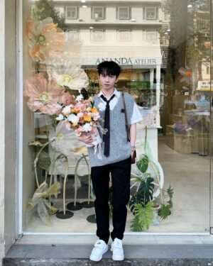 Đỗ Hoàng Dương Instagram - 8/3 tặng các gái iu rổ cam 🍊