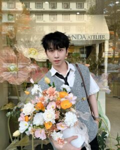 Đỗ Hoàng Dương Instagram - 8/3 tặng các gái iu rổ cam 🍊