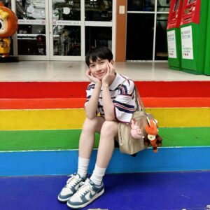 Đỗ Hoàng Dương Instagram - 3 ngày nữa là cuối tuần rồi háo hức quá đi 🤣