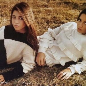 Doğa Zeynep Doğuşlu Instagram - Marie Claire dergisi ekim sayısı. @marieclairetr