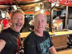 Dominic Monaghan Instagram - On the streets of Japan Yatai’s materialise as if by magic. A fully functional restaurant with electricity gas running water a full bar and simply wonderful food. I think @boydbilly both agree is was one of the standouts of our recent visit and we cannot wait to show you @billyanddomeattheworld next year sometime. And maybe come visit your city for amazing food too! @dash.pics @danielpsharp @martinblencowe #becurious