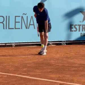 Dominic Thiem Instagram - ¡Hola Madrid! 🇪🇸

First round tomorrow 💪
First time at the @thompsonmadridhotel !

Happy to be here!
