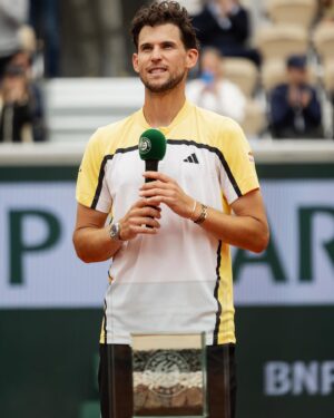 Dominic Thiem Instagram - 🧡 

📸 @nicogouhier22 @jccaslot/FFT