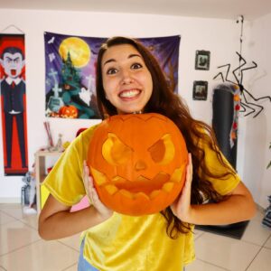 Dominick Alaimo Instagram - Halloween Halloween Halloween 🎃🎃🎃🎃🎃🎃🎃🎃🎃🎃
.
.
#dinsieme #dinsiemini #halloween #happyhalloween #pumpkin #halloweenpumpkin #jackolantern #trickortreat #orange #autumn #beautiful #happiness