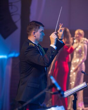 Dominika Richterová Instagram - Excelentná spolupráca s @lenkapiesova  a @dominikarichterova 🎺✨