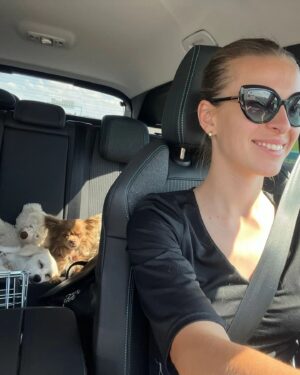 Dominika Richterová Instagram - #milujem #mackovia #stvornohelasky #babatka #doglover #puppylove #doglife #dogsiblings #love #animals