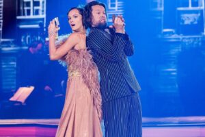 Dominika Rošková Instagram - Quickstep @richard_a_karin 

📸 @mikulas_krepelka 
@ceskatelevize 
@stardancecz 

#week4 #dwts #bbcstrictly #stardance #letsdance #dance #showtime
