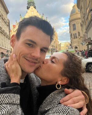 Dominika Rošková Instagram - It´s time to say THANK YOU… Thank you to my ❤️ @adamo_rehak ❤️

Ďakujem ❤️ Nie každý muž by to dal ako Ty…odcestovať so mnou, prispôsobovať sa môjmu pracovnému tempu, pomáhať mi, zvládať emócie a nálady…(a že tých up & down tento rok bolo)🙏 
Ďakujem, že stojíš pri mne a podporuješ ma❤️