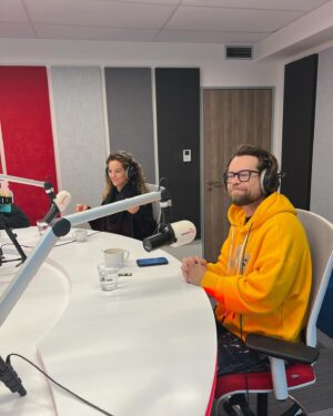 Dominika Rošková Instagram - Dnešné ráno s @richard_a_karin v @hitradiocity937 & @vrsanskyd 

My už máme za sebou aj kamerové skúšky a zajtra sa na vás tešíme 20:10 na ČT1 @stardancecz ✌️✌️✌️

SD10 :) 
#dance #dwts #letsdance #stardance #bbcstrictly #lovemylife #zivotjekrasny #krystof