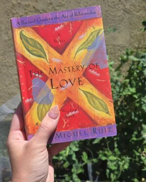 Don Miguel Ruiz Instagram - 📸 @devodiva.dumais
・・・
Baby, it’s YOU. 💖 

📚 #TheMasteryOfLove 📚
@donmiguelruiz