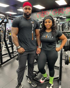 Donald Brumfield Jr. Instagram - Been getting swole with my swolemate @ashley_danielle_b  aging like wine !! 

Rocking @ruleoneproteins 
Codex:KINGBISHOP 

#r1athlete #brumfields